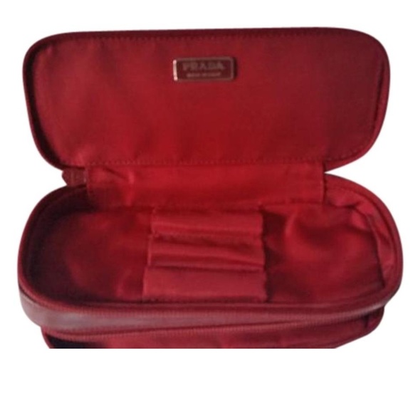 ISO IN SEARCH OF Prada Portepenne Writing Case!! ❤️❤️❤️ - Picture 2 of 3